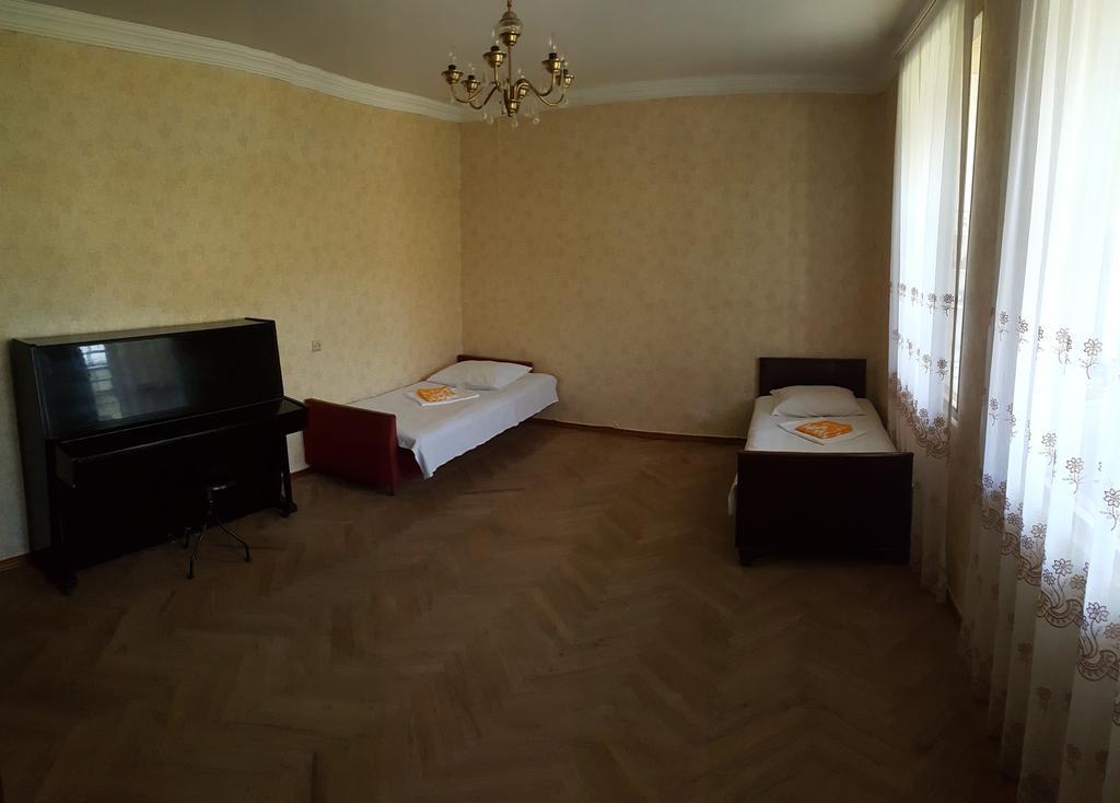 Guest House Salome Borjomi Exterior foto